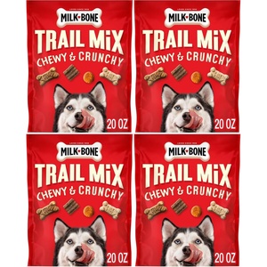 Milk-Bone Trail Mix, Crunchy & Chewy Dog Treats, 6 Bags | 9-oz. bags, made with real beef & sweet potato, bite sized dog treats in a mix of fun shapes and textures(20 Ounce (Pack of 4))